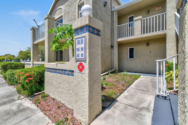 Foto del edificio - 1631 SE Green Acres Cir