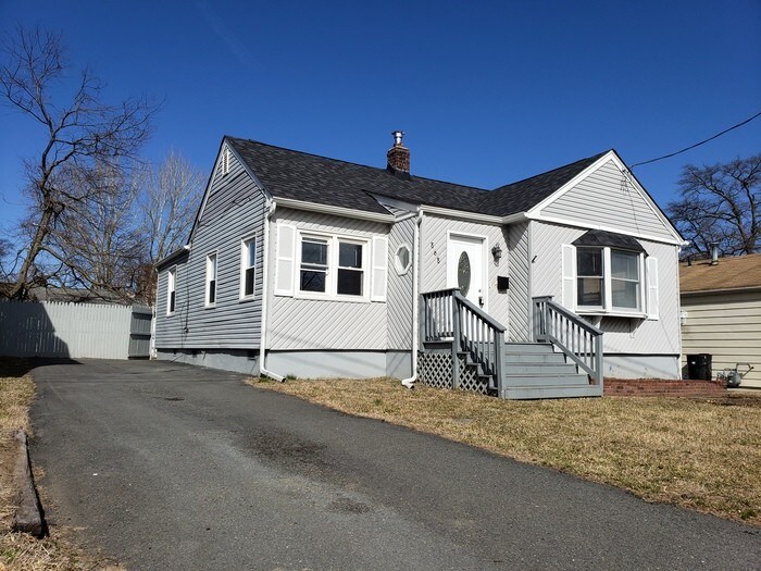 Primary Photo - Rental near the Water