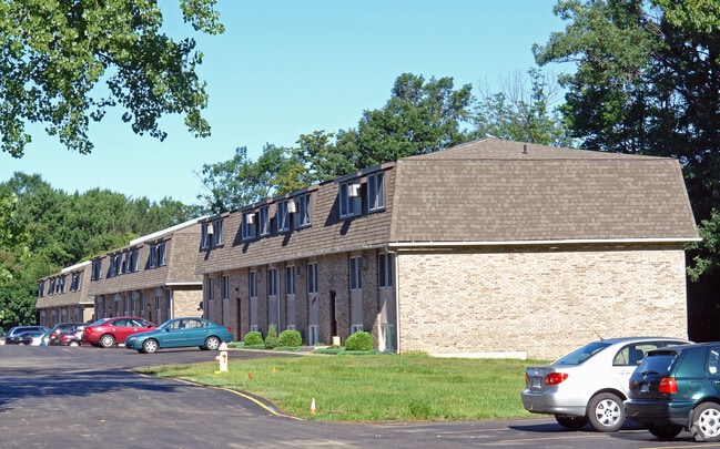Building Photo - Holly Brook Apartments