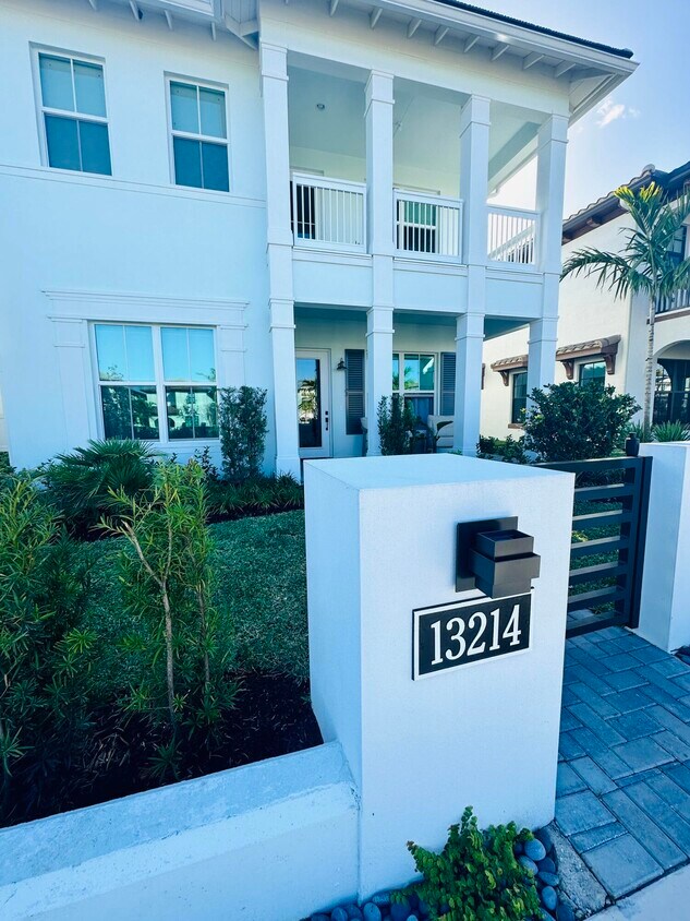 Foto principal - 13214 Alton Rd