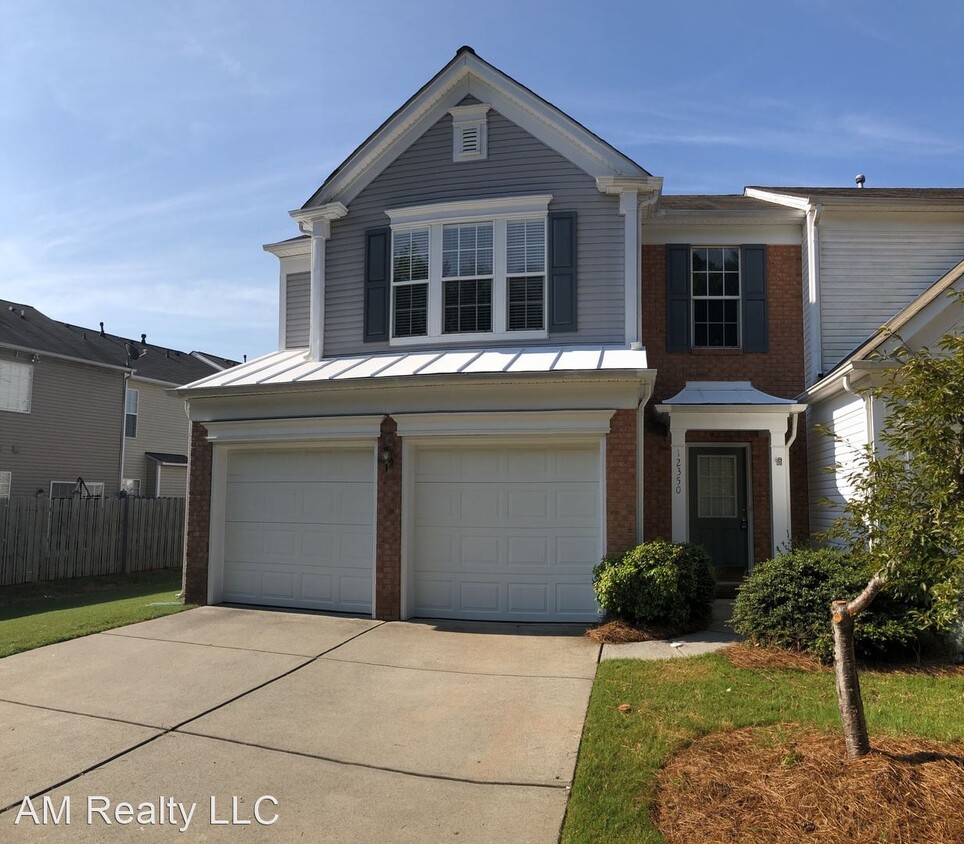 Primary Photo - 3 br, 2.5 bath House - 12350 Dunford St