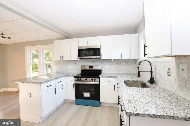 Foto del edificio - 14 Delaware Ave