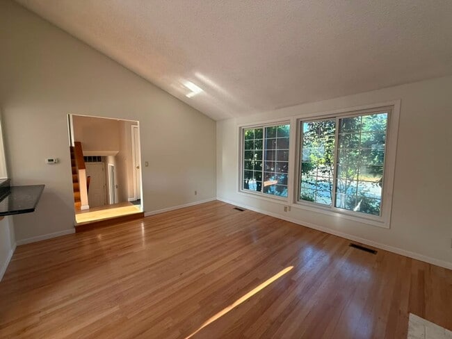 Photo - 5401 154th Ave NE House