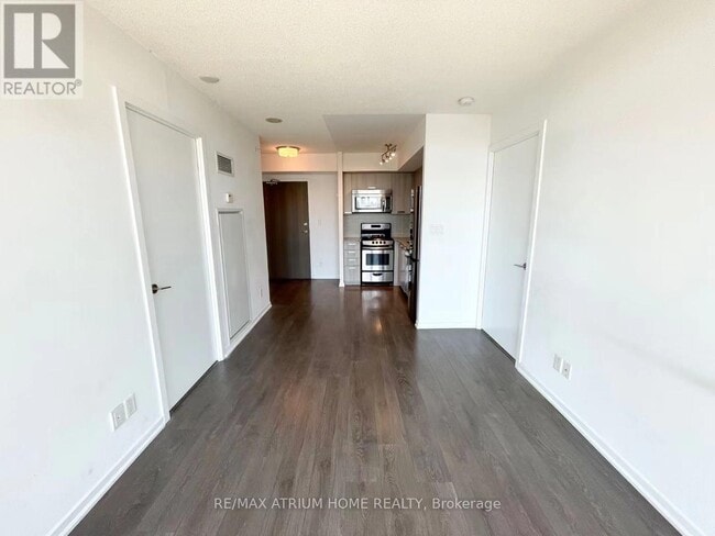 Building Photo - 68 Abell St