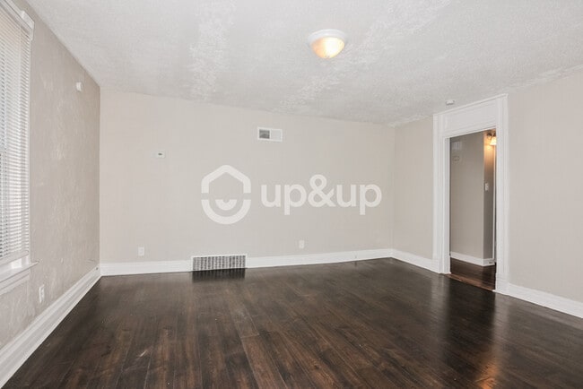 Building Photo - Fantastic 3bd/1ba home! Let yourself in!