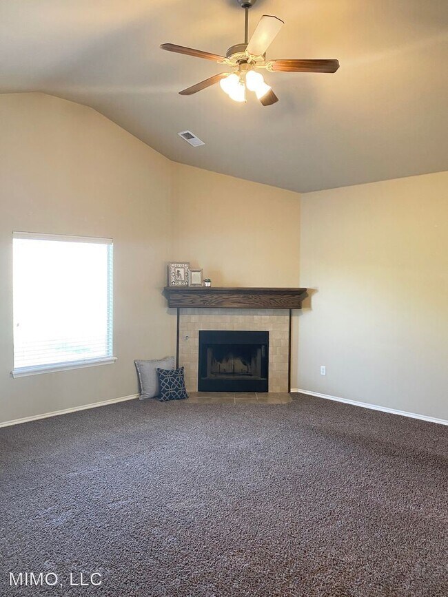 Building Photo - 3 br, 2 bath House - 709 Dusty Trail