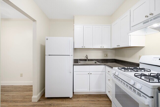 Foto del edificio - Parkway Apartments