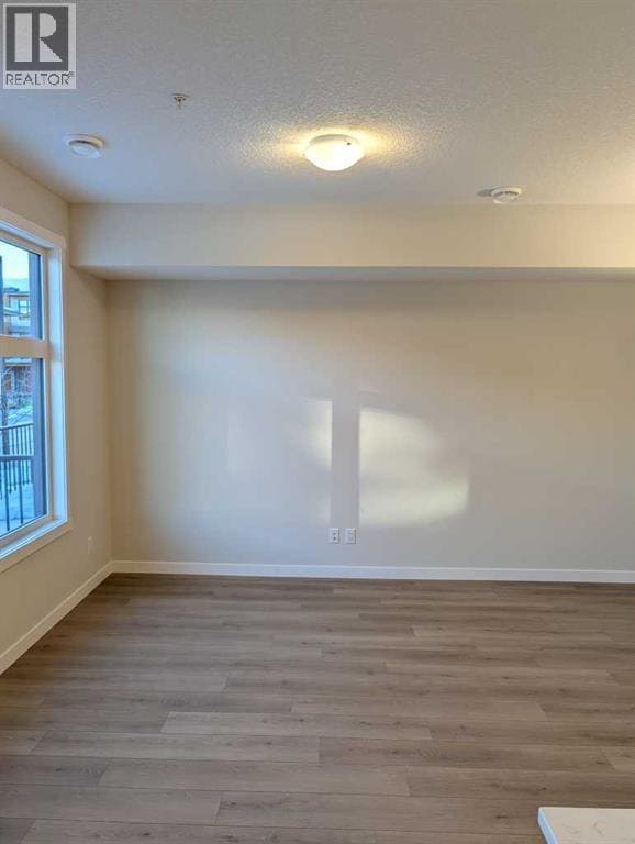 Photo du bâtiment - 400 Belmont St SW