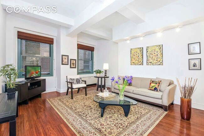 Building Photo - 80 John St