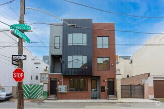 Building Photo - 2120 Berges St
