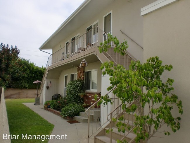 Foto del edificio - 2215 Mathews Ave