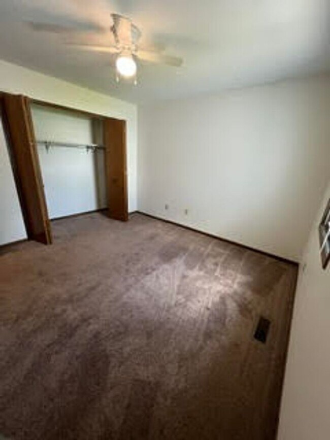Foto del edificio - 664 Byers View Dr