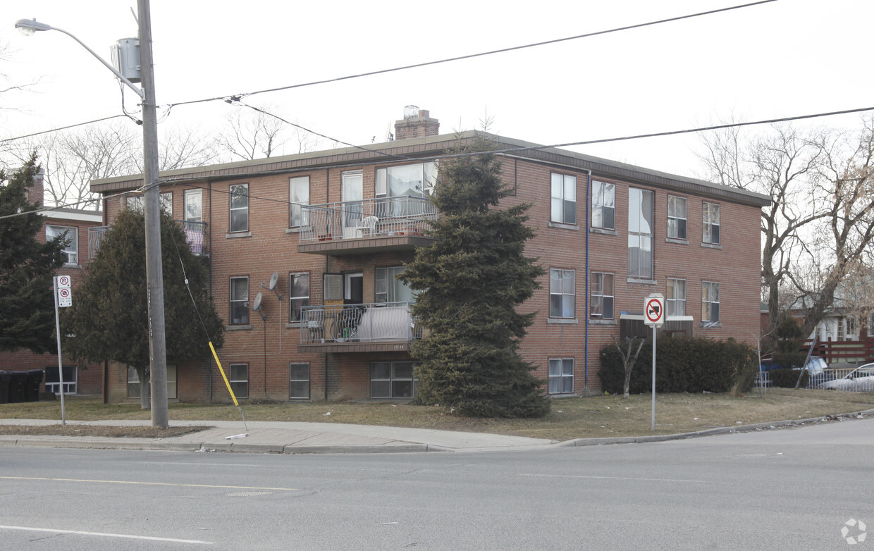 Photo principale - 1738 Wilson Ave