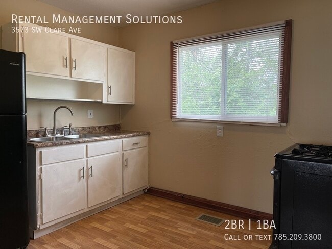 Building Photo - 3573 SW Clare Ave- 2 BED/1 BATH