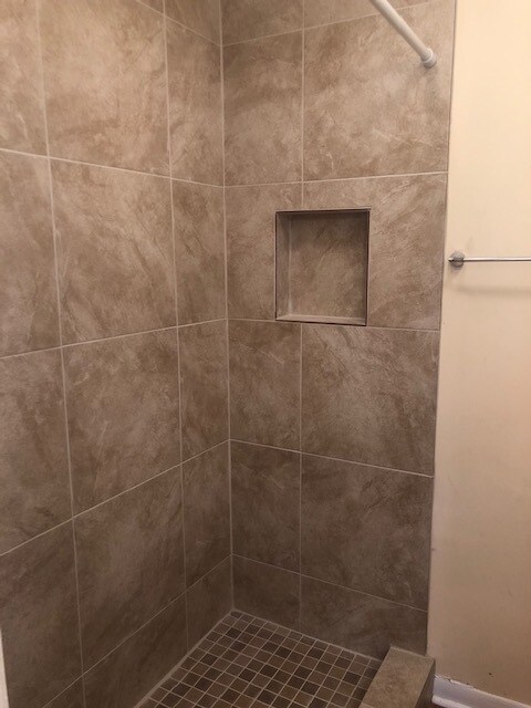 Brand new tile shower - 104 Cordillo Pky