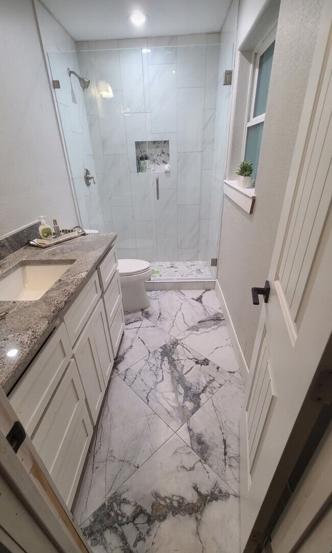 Foto del edificio - 8923 Prestonview Dr