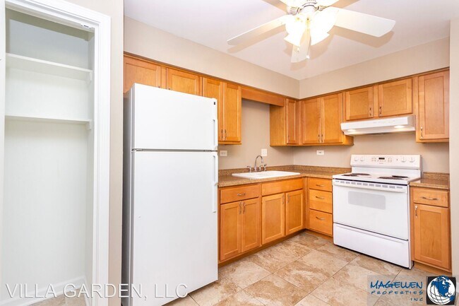 Building Photo - 712 Villa Ave
