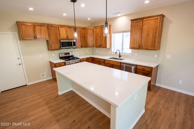 Building Photo - 5384 N Long Rifle Rd