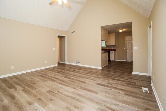 Building Photo - 2597 Carol Cir