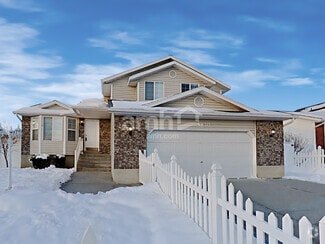 Building Photo - 5830 Impressions Dr