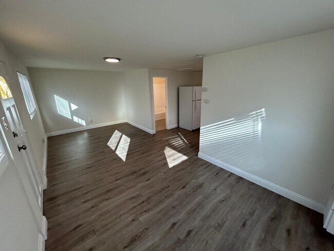 Foto del edificio - Remodeled 3 Bedroom 2 bath House with Backyard