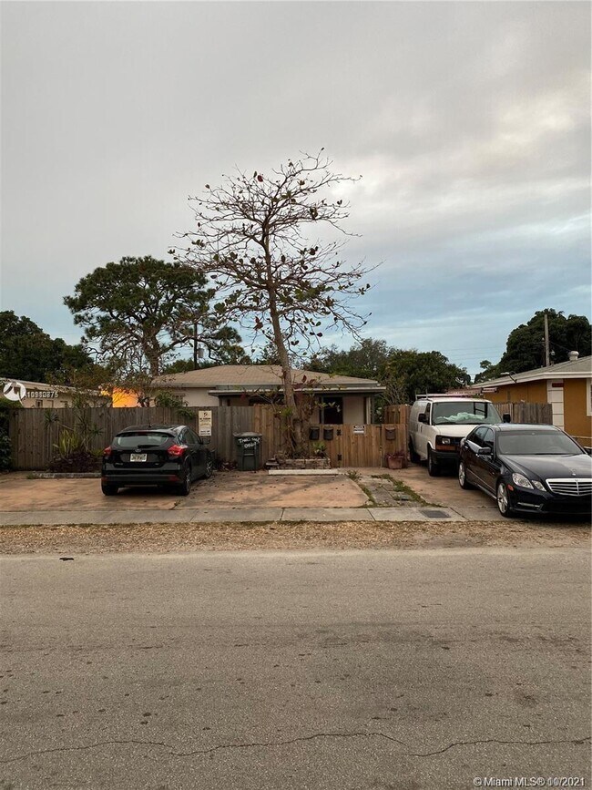 Foto del edificio - 1415 NW 2nd Ave