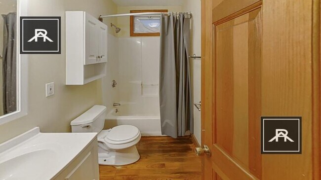 Foto del edificio - 4 bedroom in Boston MA 02120