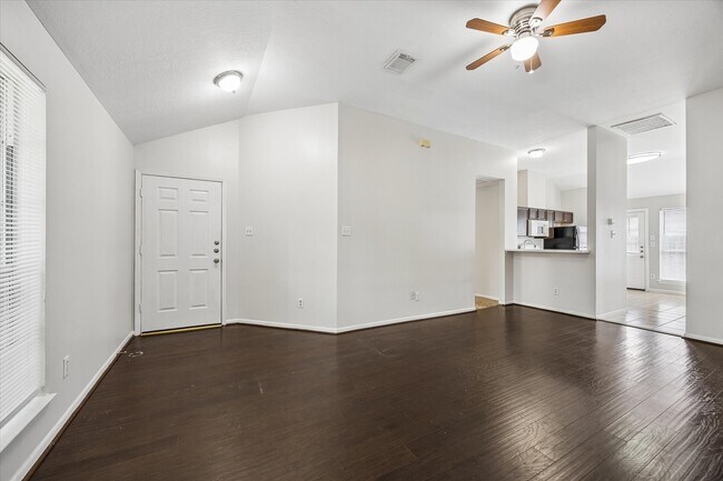 Building Photo - 6410 Tabana Dr
