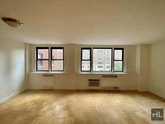 Building Photo - East 79th Street
