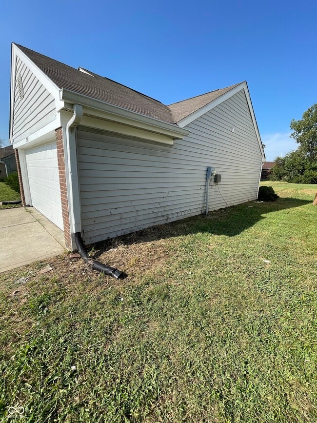 Building Photo - 2717 N Rural St