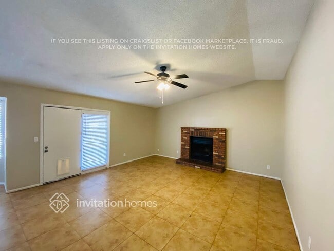 Foto del edificio - 2323 N Evergreen St