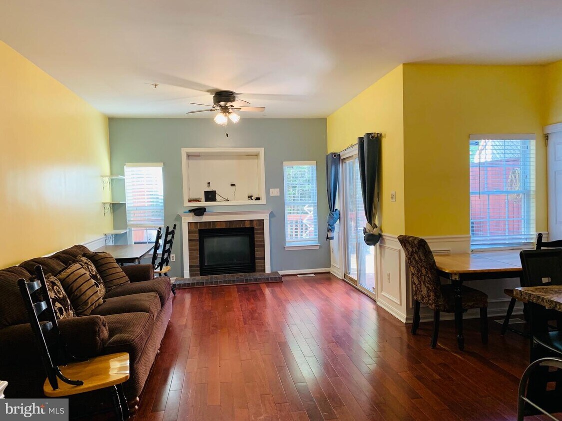 7208 Calm Sunset, Columbia, MD 21046 Townhome Rentals in Columbia MD