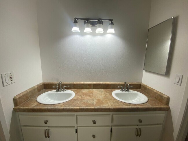 Foto del edificio - Pet Friendly Home in Templeton School Dist...