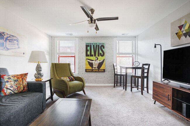 Foto del edificio - 615 N East St