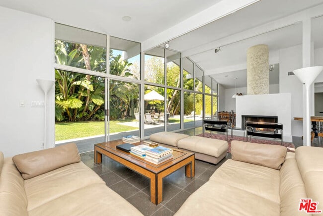 Building Photo - 30611 Las Estrellas Dr