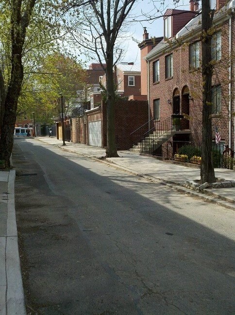 Primary Photo - 803 Addison St