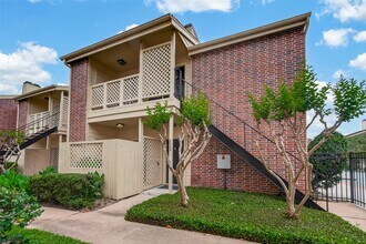 Building Photo - 2121 El Paseo St