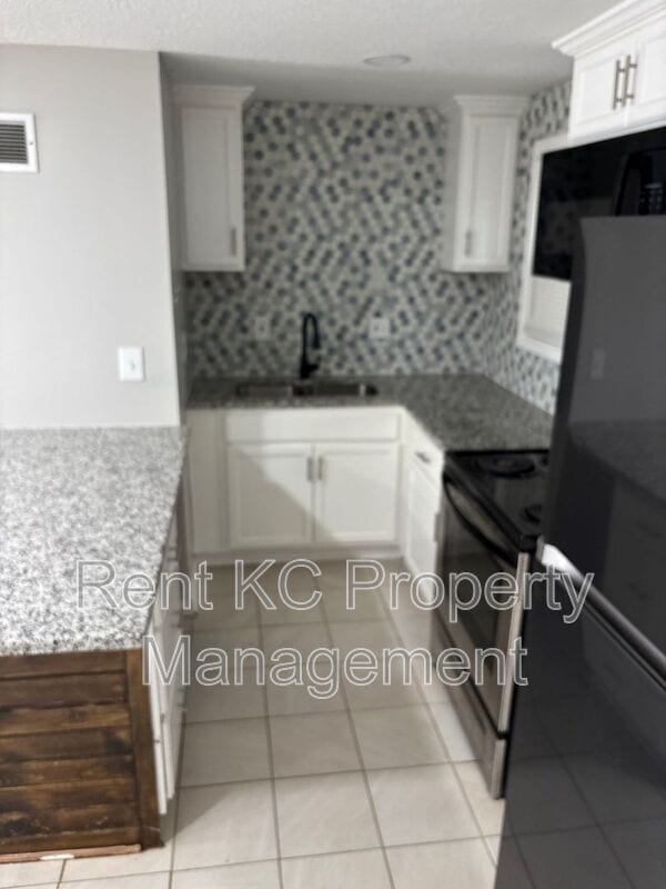 Building Photo - 1807 S Brookside Ave