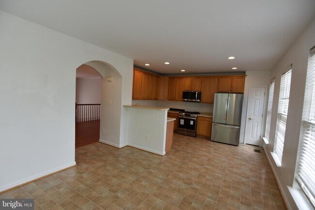Foto del edificio - 21821 Ladyslipper Sq