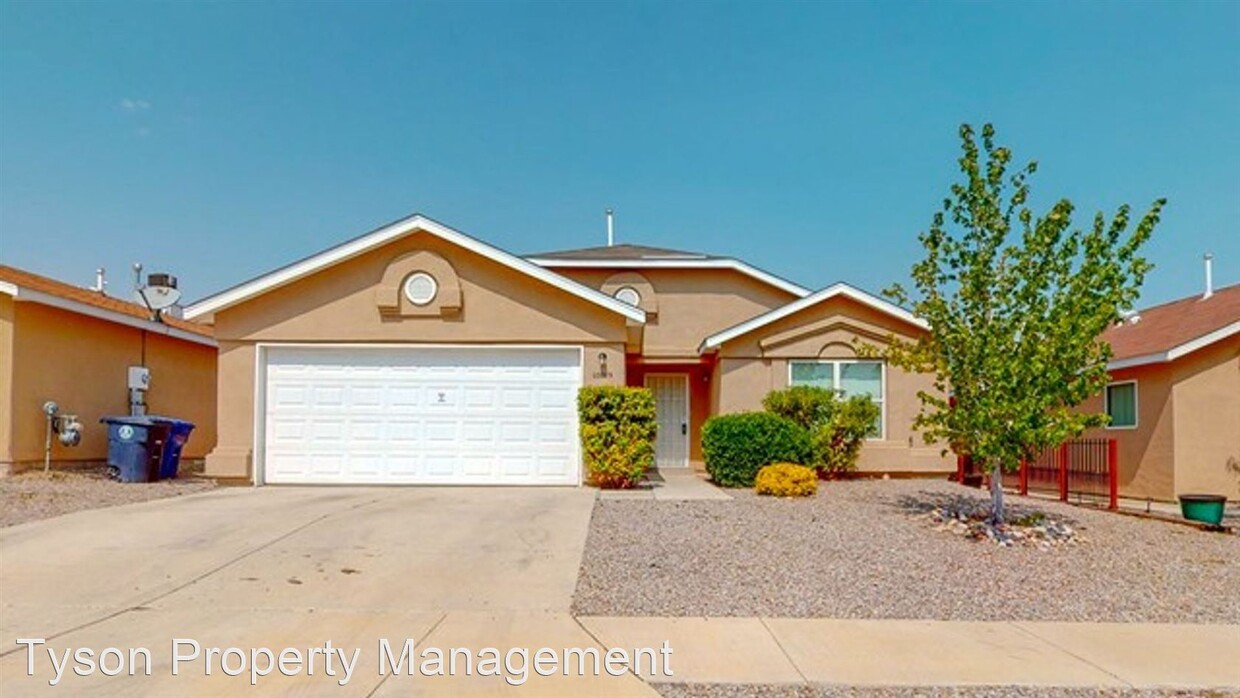Primary Photo - 4 br, 2 bath House - 10019 Atrisco Ranch SW