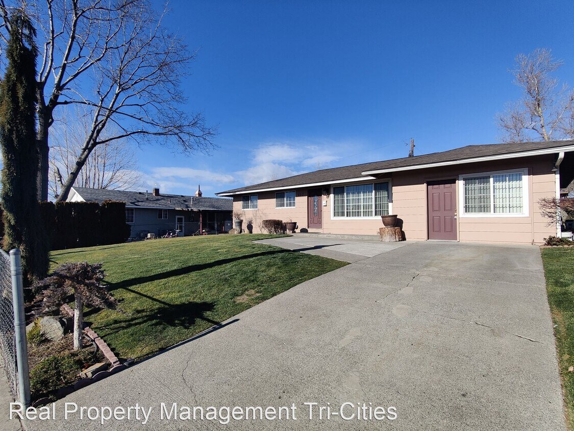 Primary Photo - 4 br, 2 bath House - 907 W. Jan St