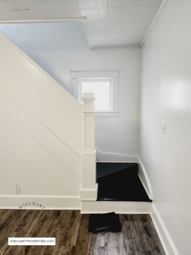 Building Photo - Newly Remodeled 3 Bedroom, 1 Bath Home for...