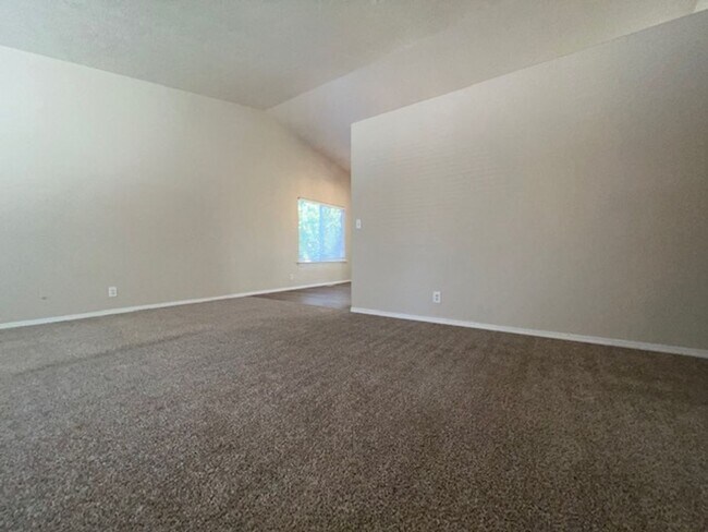 Foto del edificio - 1208 N Marsh Hawk Pl