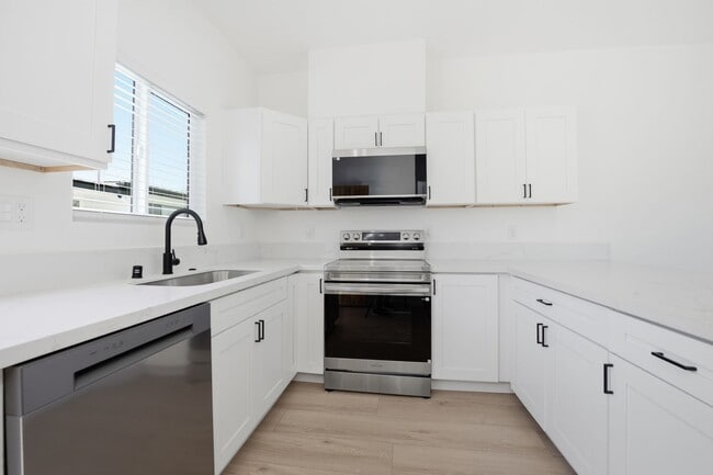 Building Photo - Brand new, be the first tenants!