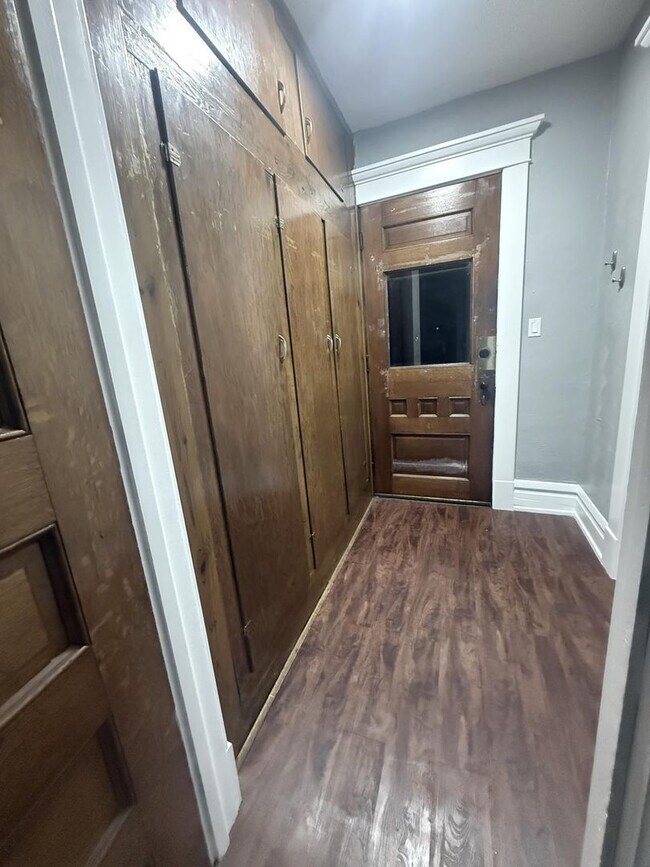 Foto del edificio - 202-204 Central Ave