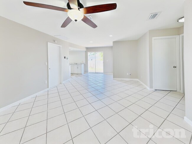 Foto del edificio - 5513 3rd Avenue Plaza W