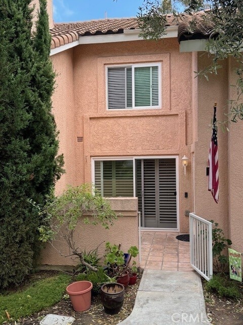 Building Photo - 14 Tricolored Ln