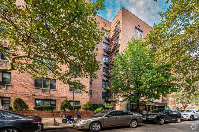 Building Photo - 5530 98th Pl