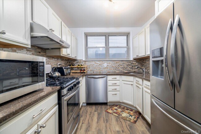 Foto del edificio - 2 Fowler Ave