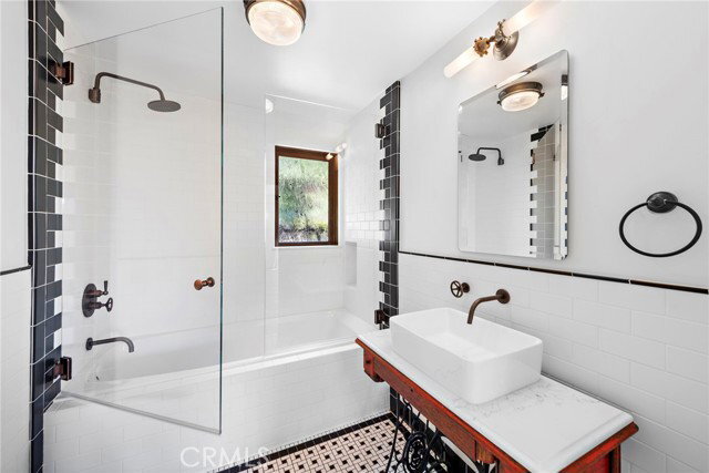 Foto del edificio - 274 Wave St